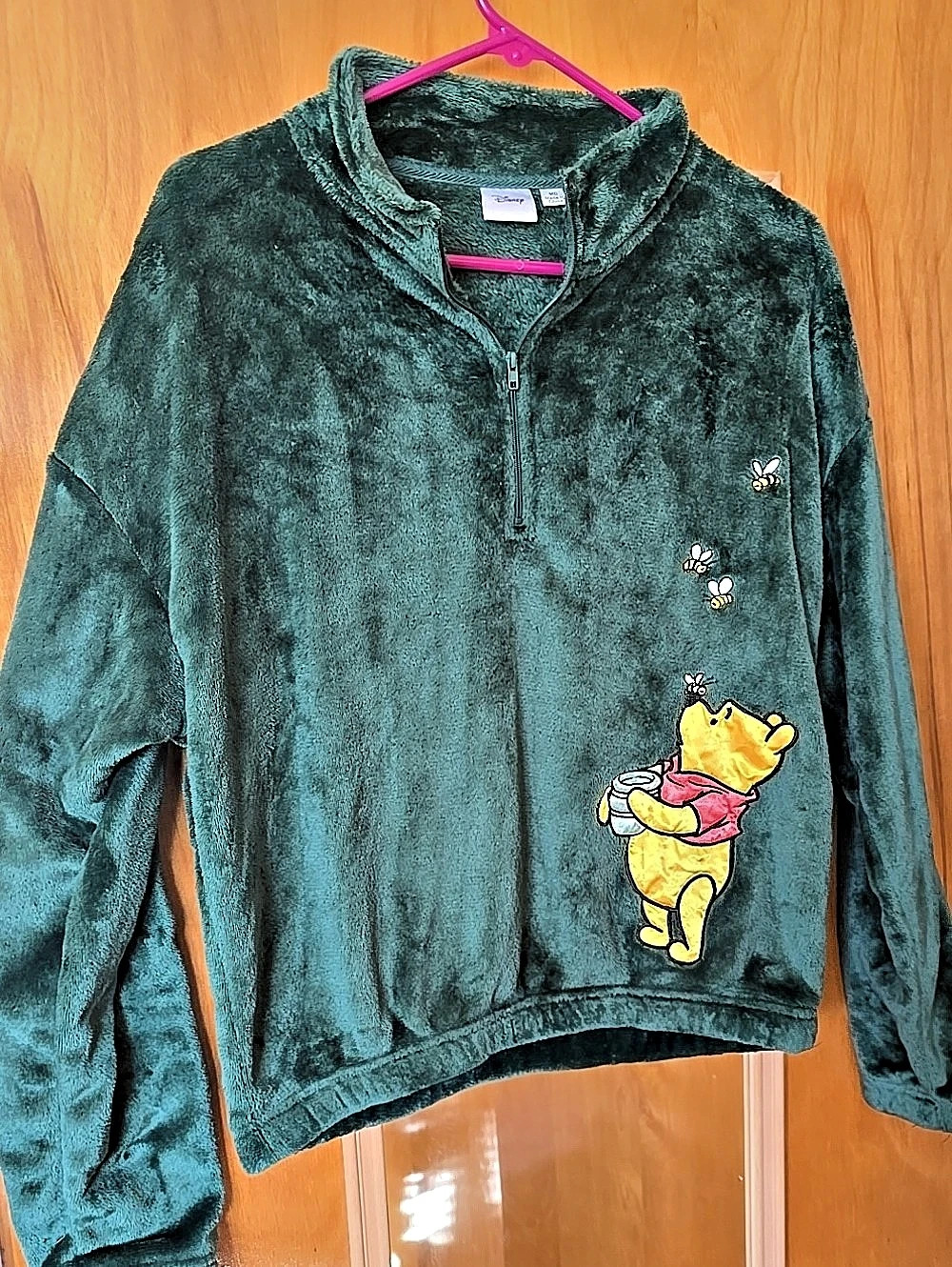 Disney Winnie the Pooh Green Half-Zip Pullover Size Medium Like New